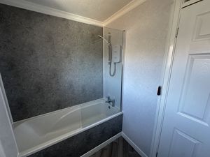 Photo 16- click for photo gallery